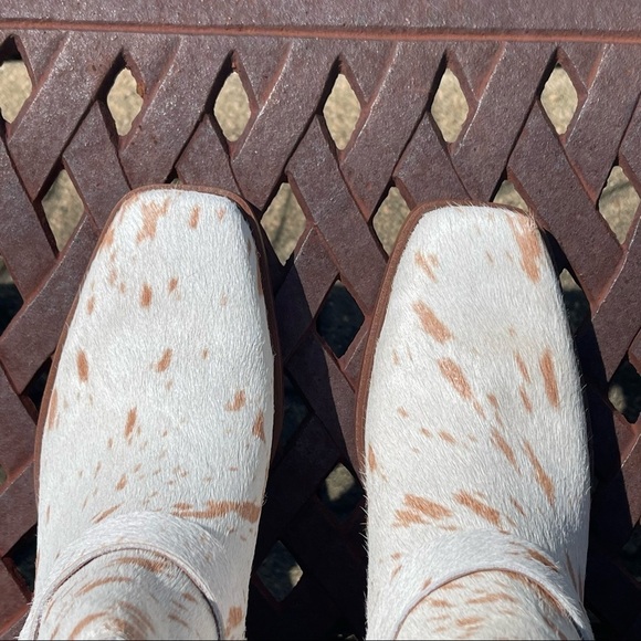 NWT Sam Edelman Exquisite Calf Hair Ballamie Ankle Booties - Picture 10 of 15